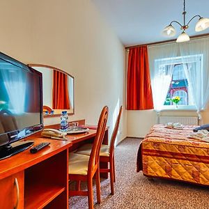 Economy Zimmer mit zwei Einzelbetten